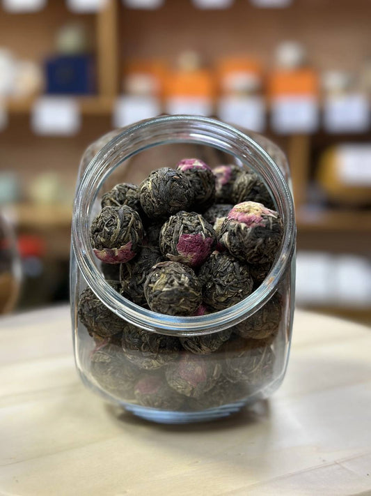 Sheng Pu-erh Rose – A Floral Embrace